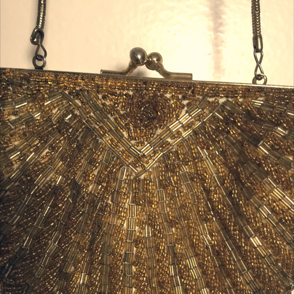 Gold Beaded Vintage Shell Clasped Evening Purse